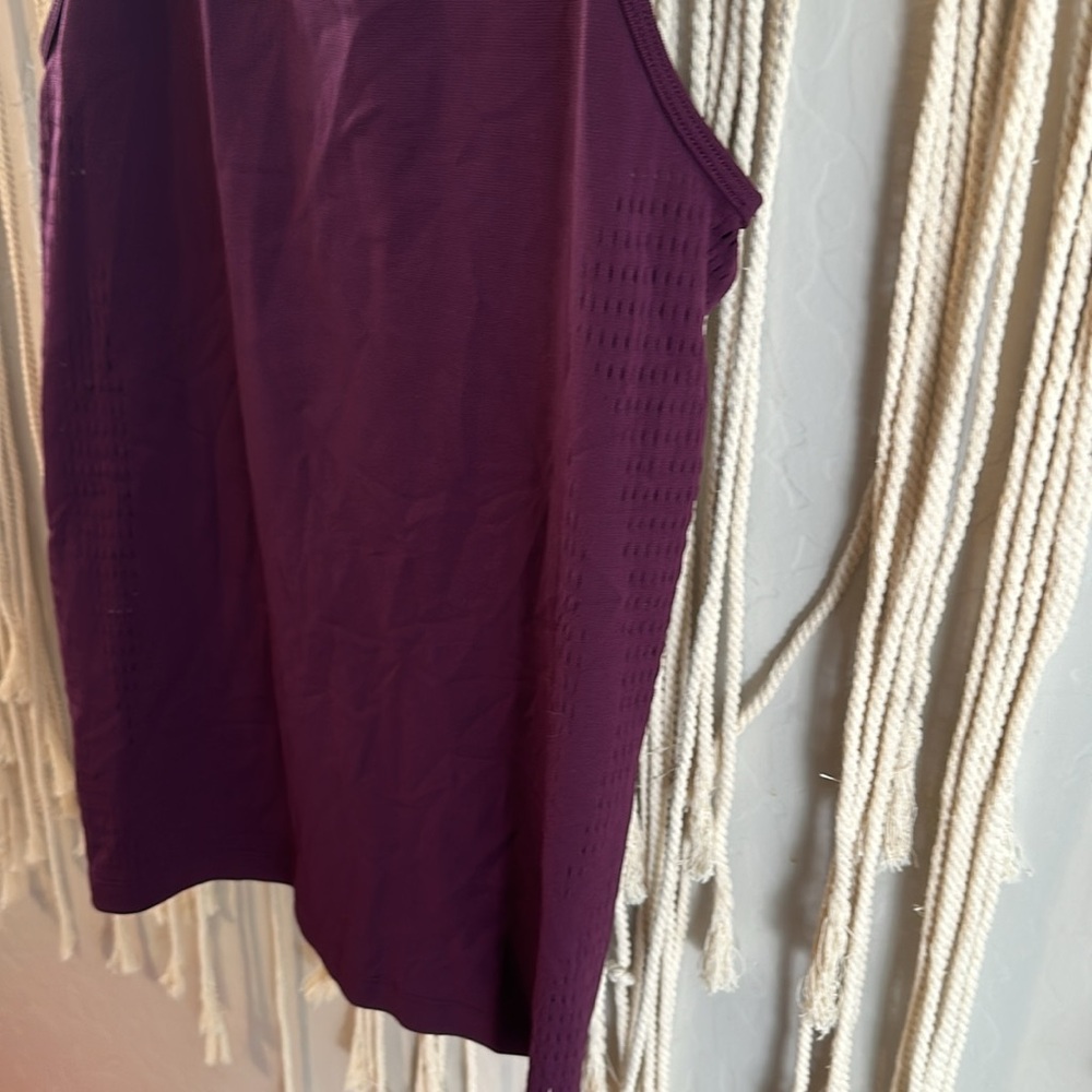 Fabletics Tank NWT - Picture 3 of 5